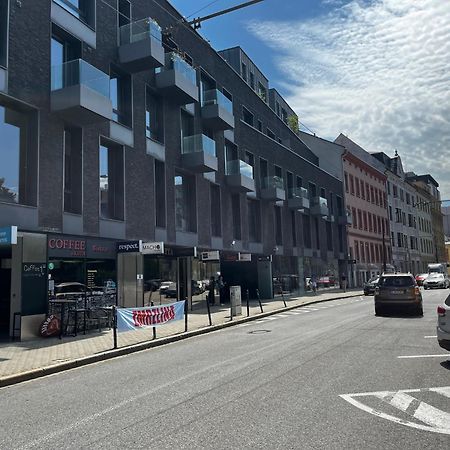 Revon Business Apartment 50 Dunajska Pozsony Kültér fotó